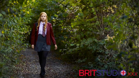 Brit legitimate Yr Olds Very First EVER Porno Gig fury-wrath The Faux-Cock In The Forest