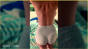 Wifey makes an impression in her cool cock-squeezing gym gear